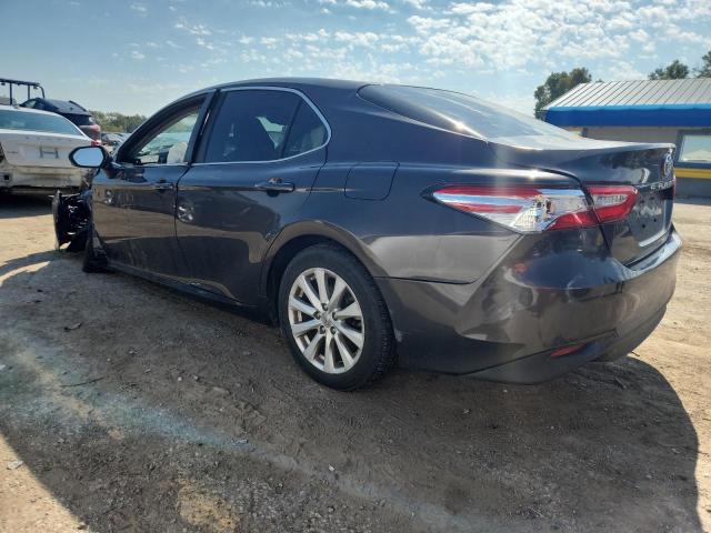 JTNB11HK3J3070217 - 2018 TOYOTA CAMRY L GRAY photo 2
