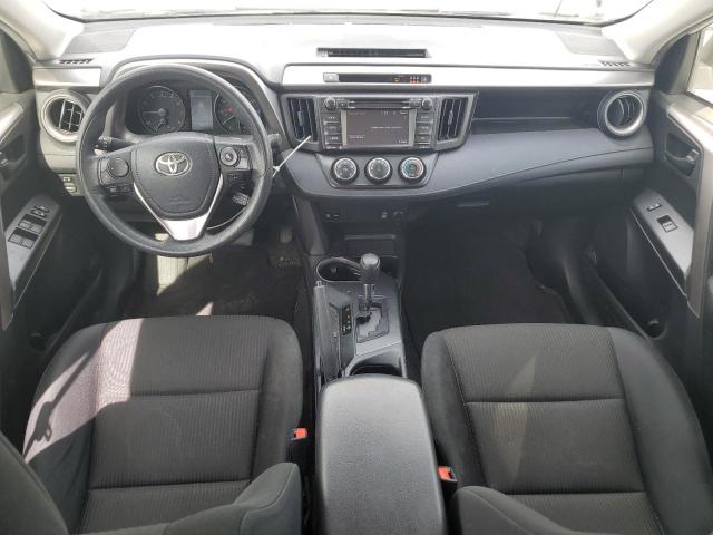 JTMZFREV6HJ721556 - 2017 TOYOTA RAV4 LE WHITE photo 8