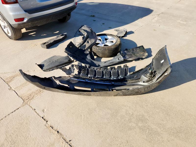 1C4NJDBB6GD756640 - 2016 JEEP COMPASS SPORT Plata foto 13