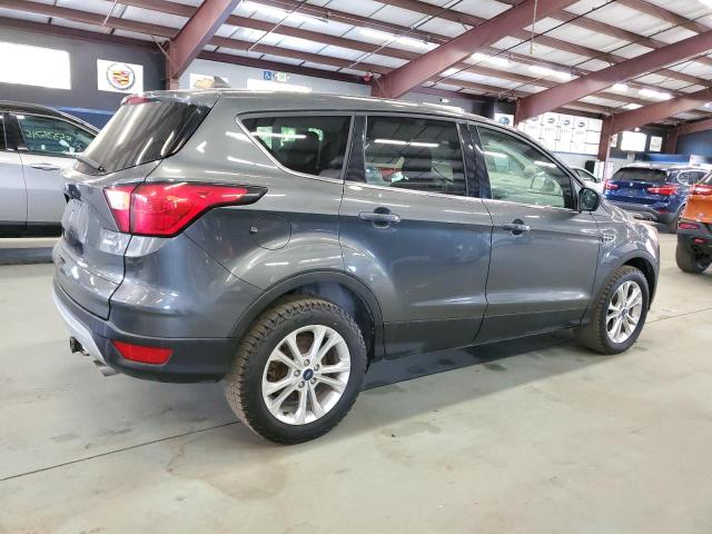 1FMCU9GD2KUB07377 - 2019 FORD ESCAPE SE ნაცრისფერი ფოტო 3