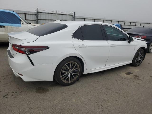 4T1S11AK0RU851843 - 2024 TOYOTA CAMRY SE NIGHT SHADE WHITE photo 3