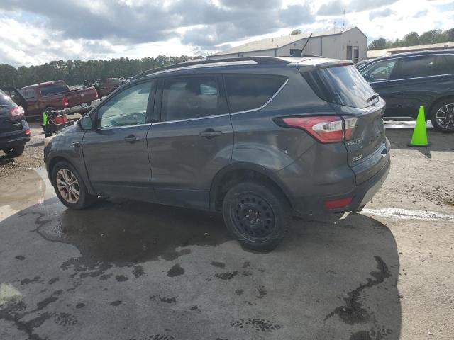 1FMCU0GD2JUB40325 - 2018 FORD ESCAPE SE ნაცრისფერი ფოტო 2