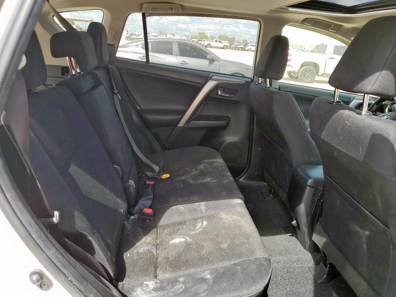 JTMWFREV2HD095148 - 2017 TOYOTA RAV4 XLE თეთრი ფოტო 10