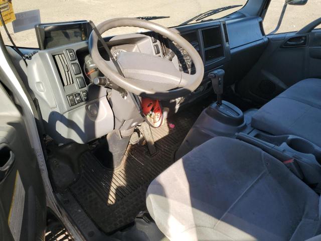 JALC4W165G7000003 - 2016 ISUZU NPR HD WHITE photo 8