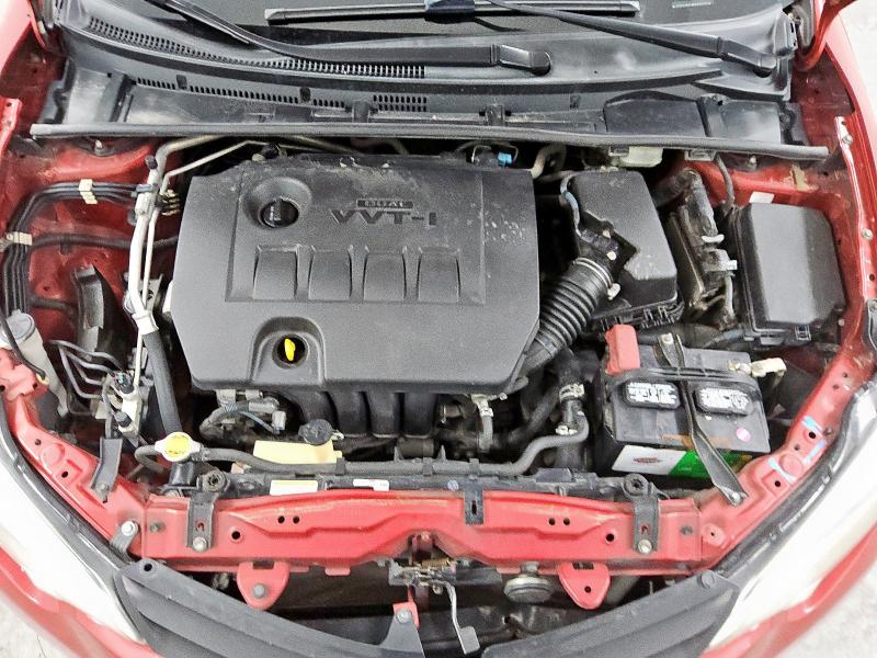 5YFBURHE8GP496277 - 2016 TOYOTA COROLLA L RED photo 11