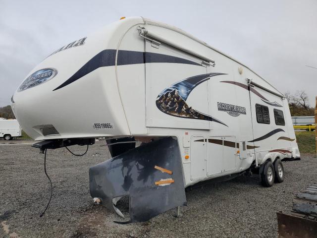 4YDF29522A4730454 - 2010 KEYSTONE MONTANA 白色 照片 2