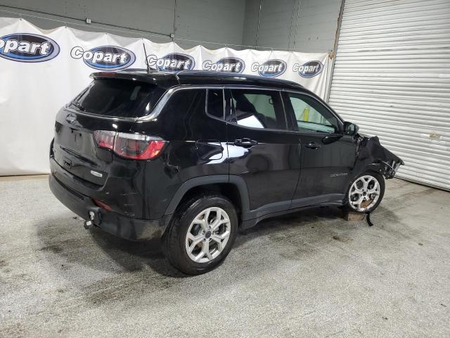 3C4NJDBNXST523714 - 2025 JEEP COMPASS LATITUDE 黑色 照片 3