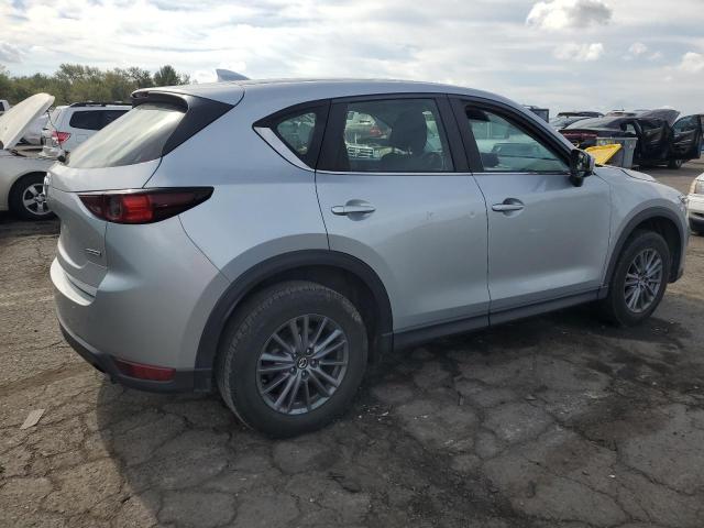 JM3KFBBL7H0122223 - 2017 MAZDA CX-5 SPORT SILVER photo 3