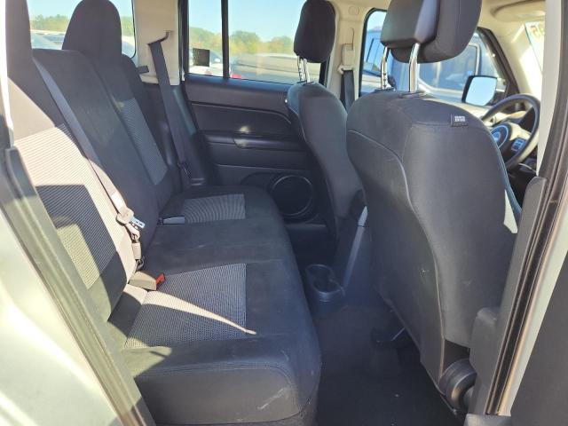 1C4NJRBB7ED510920 - 2014 JEEP PATRIOT SPORT SILVER photo 11