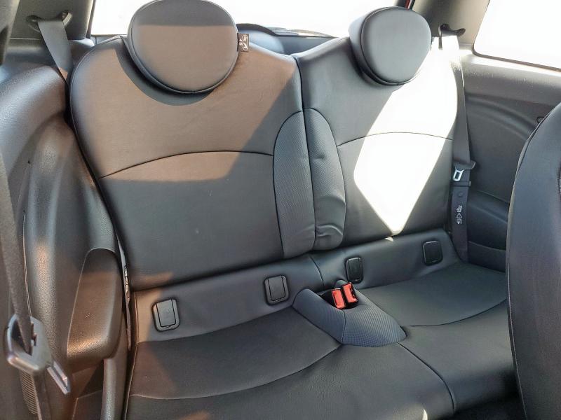 WMWMF3C59ATZ22109 - 2010 MINI COOPER 红色 照片 10