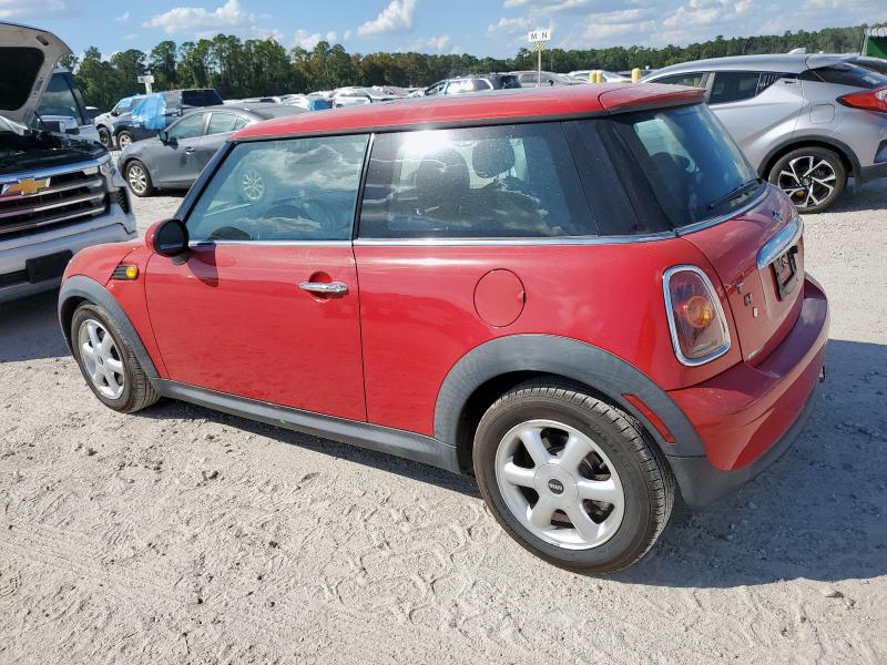 WMWMF3C59ATZ22109 - 2010 MINI COOPER 红色 照片 2