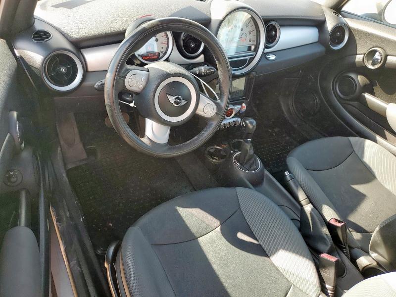 WMWMF3C59ATZ22109 - 2010 MINI COOPER 红色 照片 8