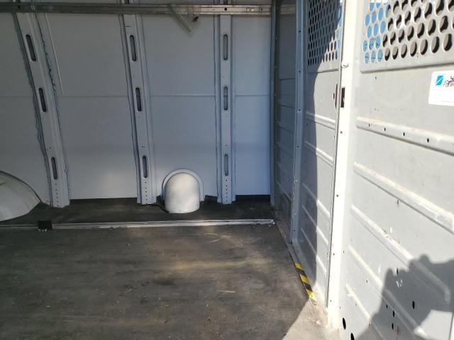 1GCWGAFG6K1168268 - 2019 CHEVROLET EXPRESS G2 白色 照片 10