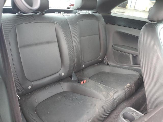 3VWJP7AT9CM618708 - 2012 VOLKSWAGEN BEETLE BLACK photo 10