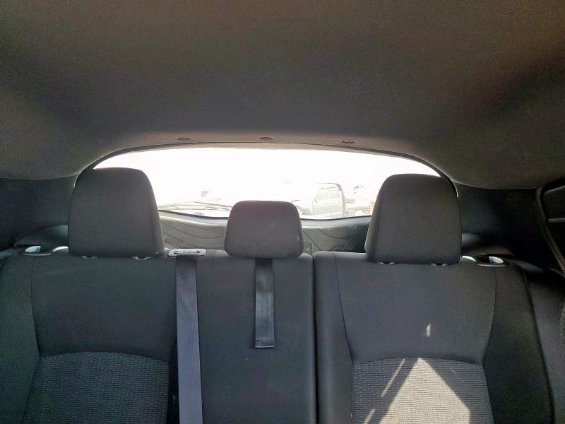 JTNKHMBX7K1057002 - 2019 TOYOTA C-HR XLE SILVER photo 10