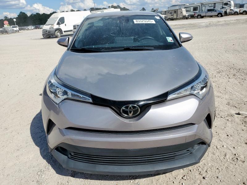JTNKHMBX7K1057002 - 2019 TOYOTA C-HR XLE SILVER photo 5