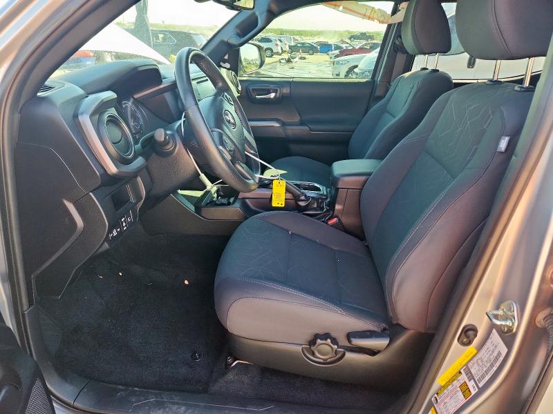 3TMCZ5AN7JM188315 - 2018 TOYOTA TACOMA DOUBLE CAB Plata foto 7