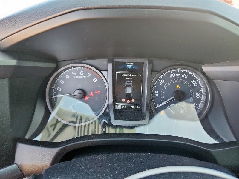 3TMCZ5AN7JM188315 - 2018 TOYOTA TACOMA DOUBLE CAB Plata foto 9