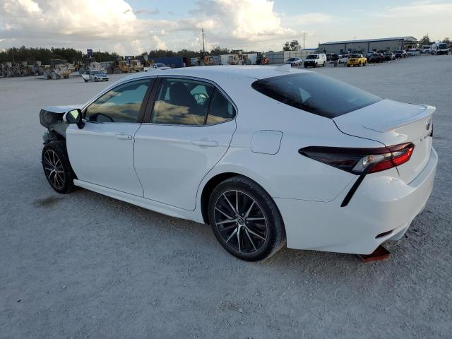 4T1G11AK0PU825343 - 2023 TOYOTA CAMRY SE NIGHT SHADE WHITE photo 2