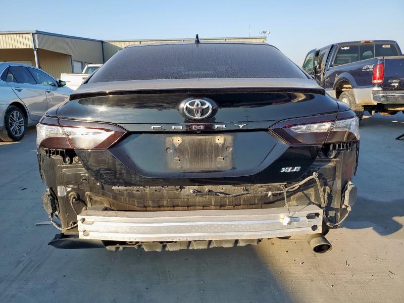 4T1B11HK5JU058869 - 2018 TOYOTA CAMRY L 黑色 照片 6