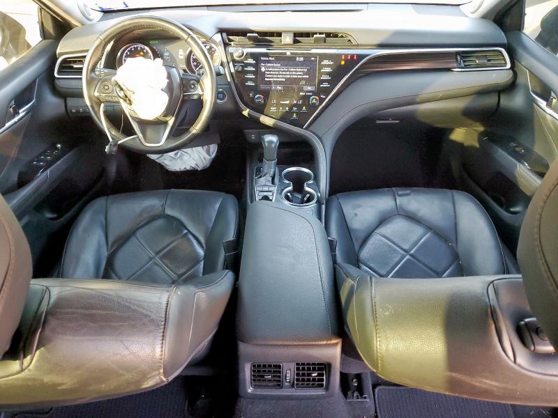 4T1B11HK5JU058869 - 2018 TOYOTA CAMRY L 黑色 照片 8