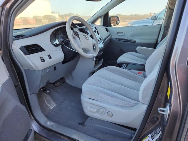5TDKK3DC2BS079213 - 2011 TOYOTA SIENNA LE 灰色 照片 7