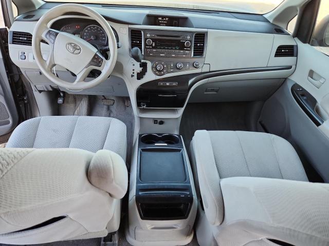 5TDKK3DC2BS079213 - 2011 TOYOTA SIENNA LE 灰色 照片 8