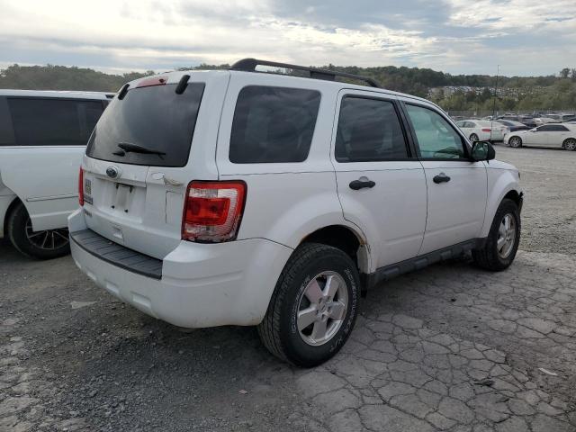 1FMCU9D73BKB74256 - 2011 FORD ESCAPE XLT Blanco foto 3