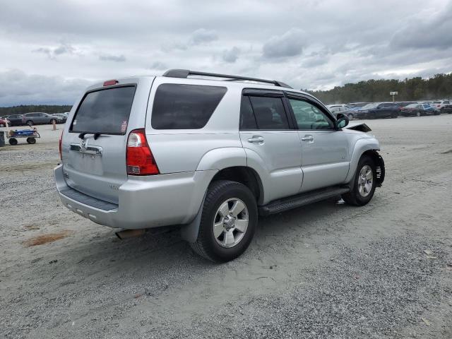 JTEZU14R88K008479 - 2008 TOYOTA 4RUNNER SR5 银色 照片 3