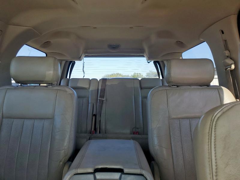 5LMFU28R33LJ13420 - 2003 LINCOLN NAVIGATOR 棕色 照片 10