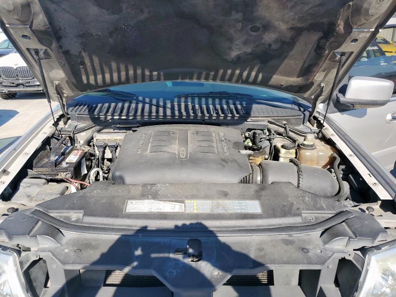 5LMFU28R33LJ13420 - 2003 LINCOLN NAVIGATOR 棕色 照片 12