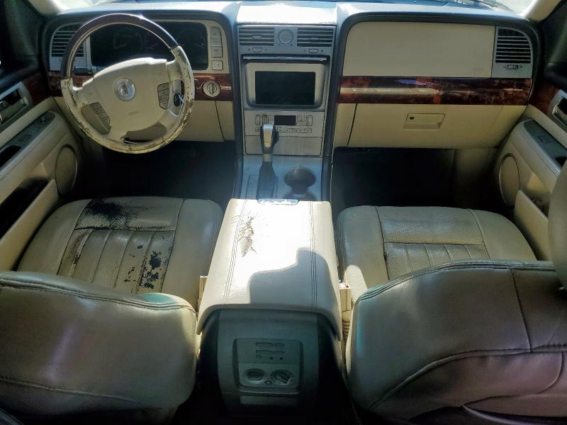 5LMFU28R33LJ13420 - 2003 LINCOLN NAVIGATOR 棕色 照片 8