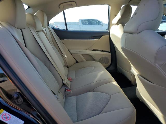 4T1B11HK3JU043884 - 2018 TOYOTA CAMRY L BLACK photo 10