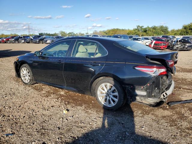 4T1B11HK3JU043884 - 2018 TOYOTA CAMRY L BLACK photo 2