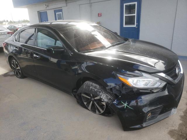 1N4AL3AP3JC135388 - 2018 NISSAN ALTIMA 2.5 BLACK photo 4