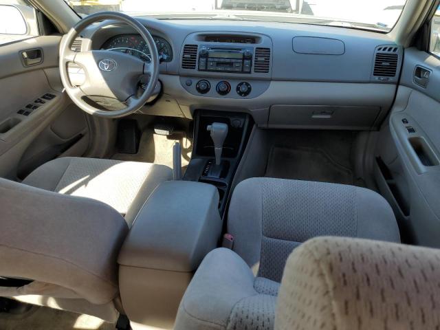 4T1BE32K14U880419 - 2004 TOYOTA CAMRY LE TAN photo 8