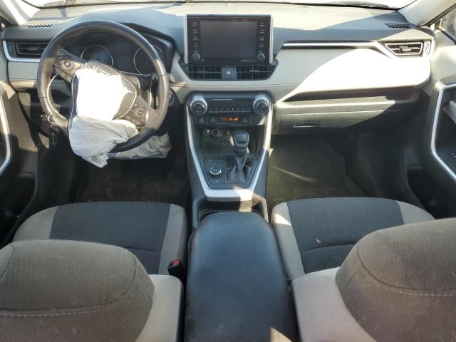 2T3RWRFV2LW057636 - 2020 TOYOTA RAV4 XLE SILVER photo 16