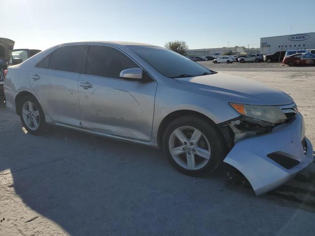 4T4BF1FK4CR214946 - 2012 TOYOTA CAMRY BASE SILVER photo 4