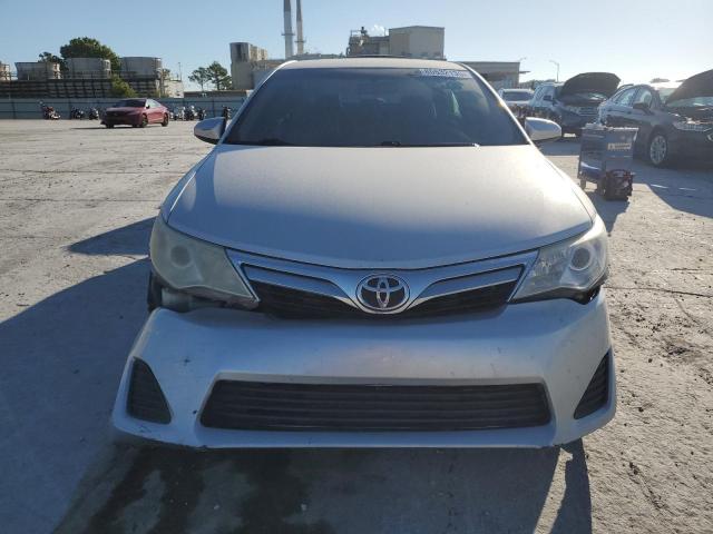 4T4BF1FK4CR214946 - 2012 TOYOTA CAMRY BASE SILVER photo 5