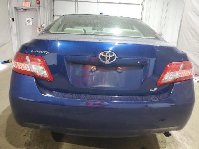 4T1BF3EK7BU735911 - 2011 TOYOTA CAMRY BASE Bleu photo 6