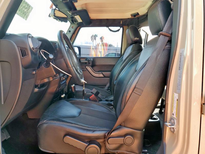 1C4HJWDG8JL852932 - 2018 JEEP WRANGLER U SPORT Коричневый фото 7