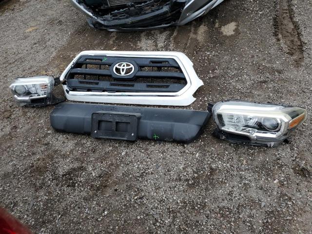 5TFDZ5BN1GX009613 - 2016 TOYOTA TACOMA DOUBLE CAB WHITE photo 12