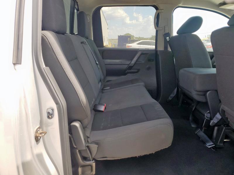 1N6BA0EK7DN312435 - 2013 NISSAN TITAN S SILVER photo 10