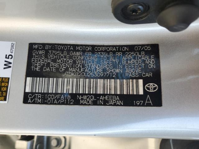 JTDKB20U253097712 - 2005 TOYOTA PRIUS SILVER photo 13