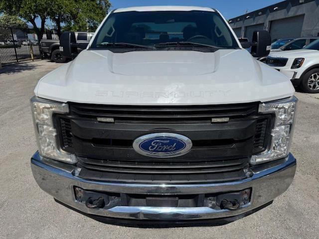 1FT7X2A6XKED16231 - 2019 FORD F250 SUPER DUTY WHITE photo 5