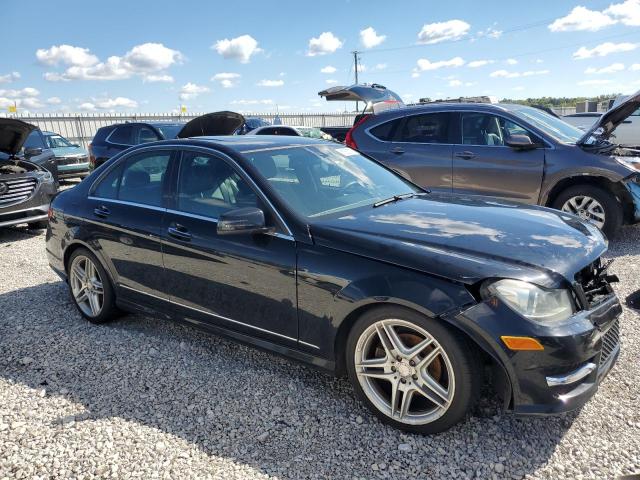 WDDGF8BB7CA728073 - 2012 MERCEDES-BENZ C 300 4MATIC BLACK photo 4