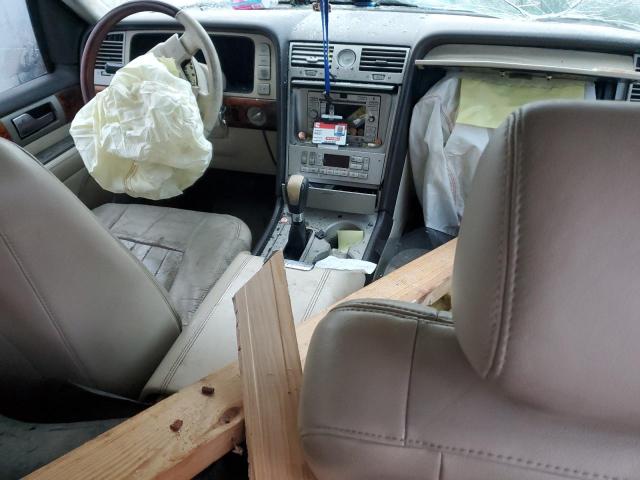 5LMFU28R83LJ29404 - 2003 LINCOLN NAVIGATOR BROWN photo 8