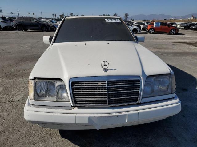 WDBEA32E4SC209559 - 1995 MERCEDES-BENZ E 320 BASE WHITE photo 5