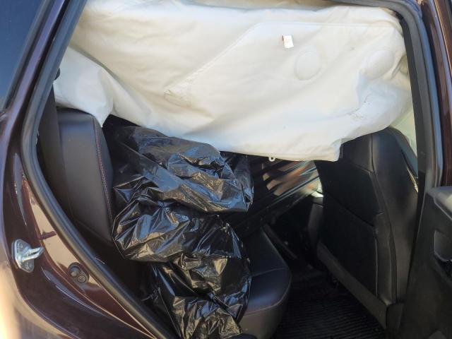 2T3JFREV2JW833405 - 2018 TOYOTA RAV4 SE 栗色 照片 11