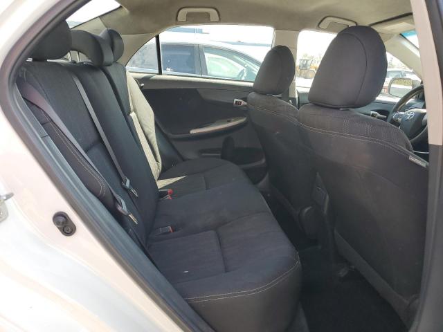 5YFBU4EE2DP180490 - 2013 TOYOTA COROLLA BASE أبيض صورة 10
